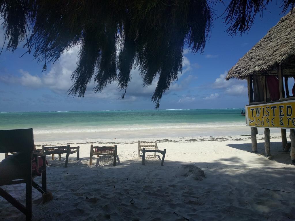 Twisted Palms Lodge & Restaurant Bwejuu Esterno foto
