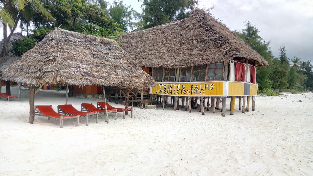 Twisted Palms Lodge & Restaurant Bwejuu Esterno foto